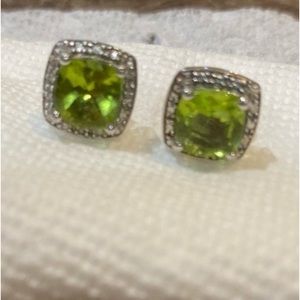 Peridot stud diamond earrings